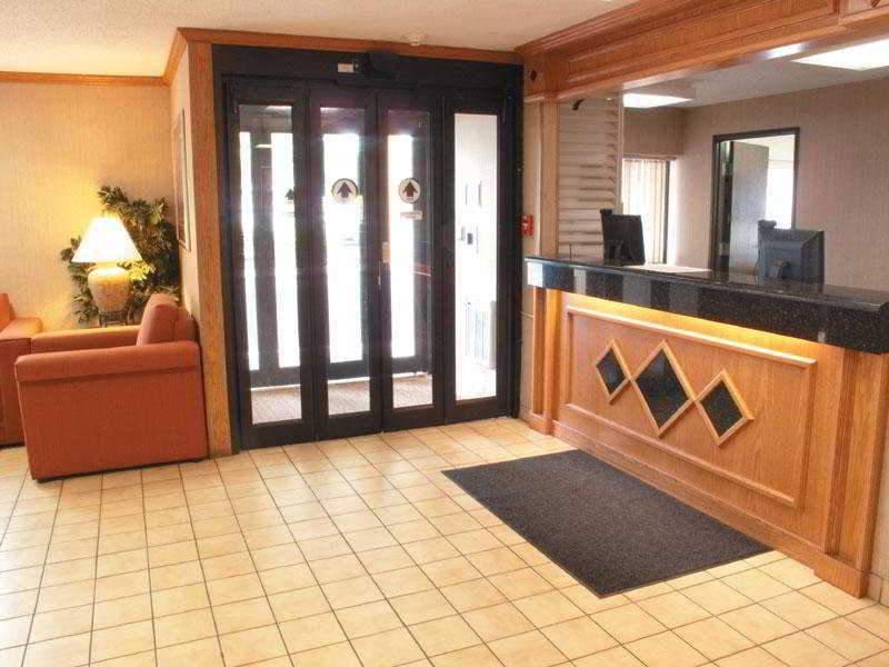 Quality Inn & Suites Milwaukee Interno foto