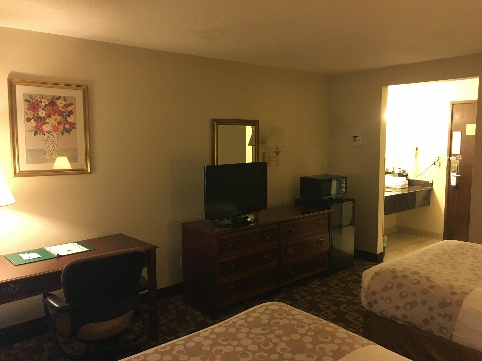 Quality Inn & Suites Milwaukee Esterno foto