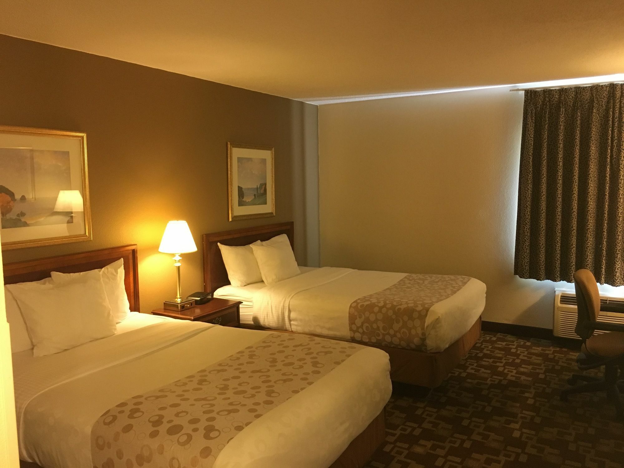 Quality Inn & Suites Milwaukee Esterno foto