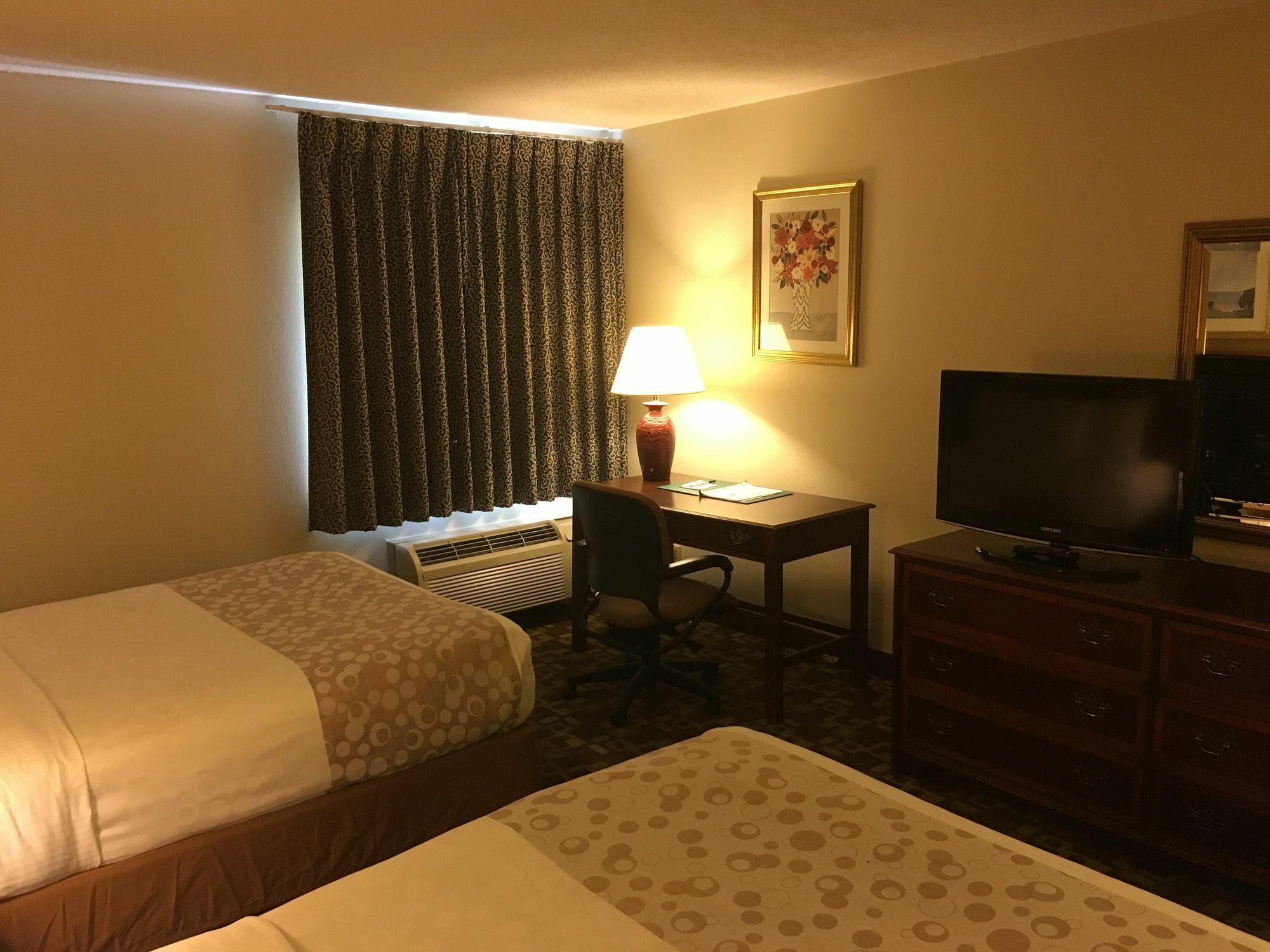 Quality Inn & Suites Milwaukee Esterno foto
