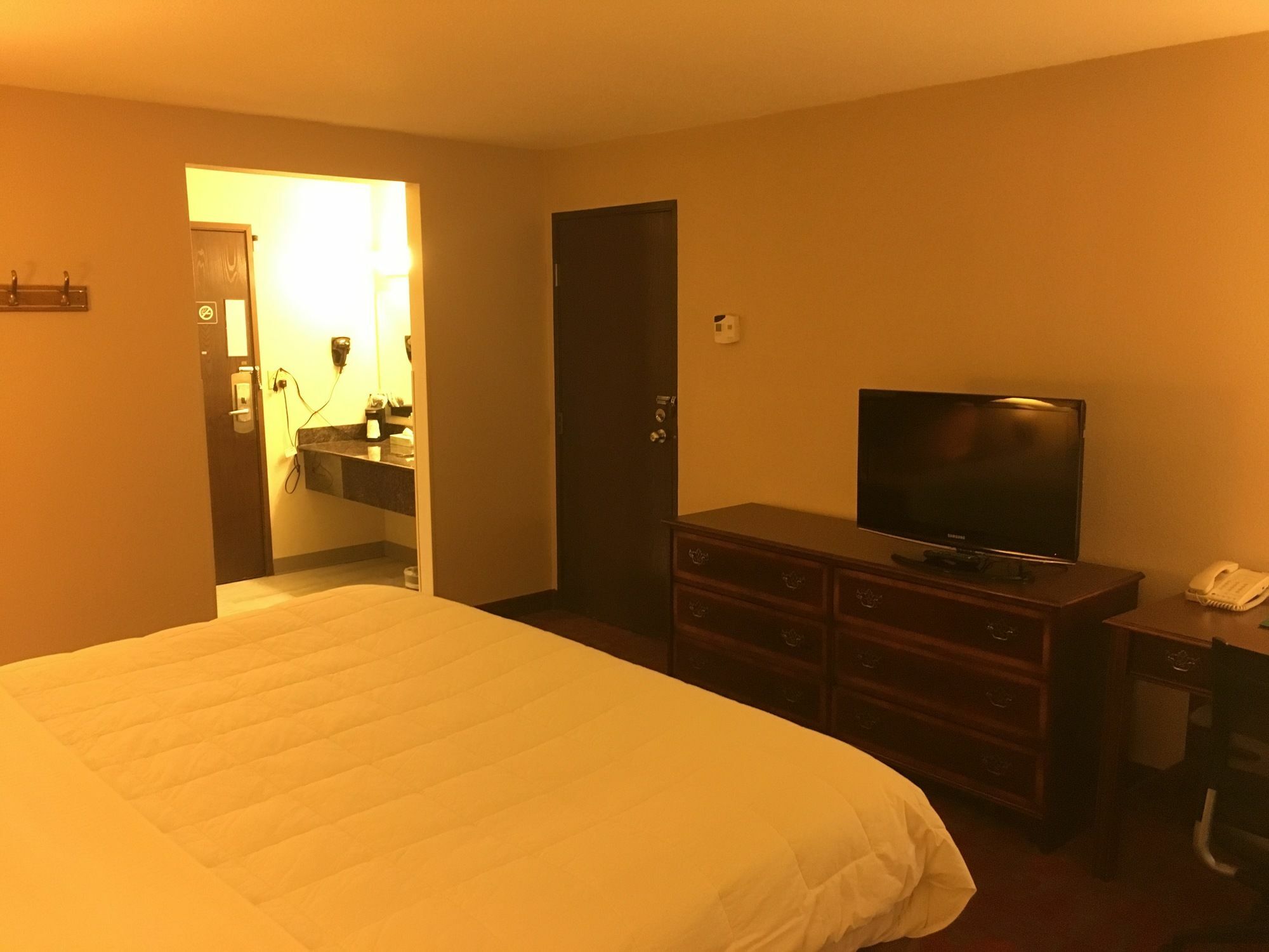 Quality Inn & Suites Milwaukee Esterno foto